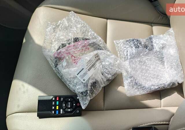 Білий Хонда Пілот, об'ємом двигуна 3.47 л та пробігом 86 тис. км за 31200 $, фото 25 на Automoto.ua