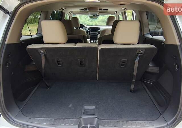 Білий Хонда Пілот, об'ємом двигуна 3.47 л та пробігом 86 тис. км за 31200 $, фото 13 на Automoto.ua