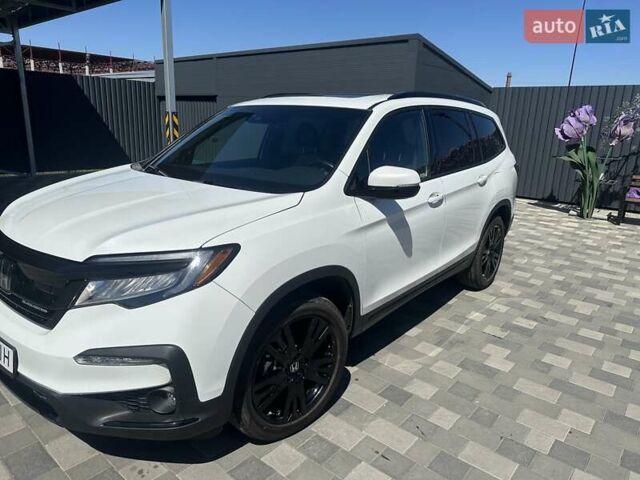 Білий Хонда Пілот, об'ємом двигуна 3.47 л та пробігом 51 тис. км за 34000 $, фото 3 на Automoto.ua