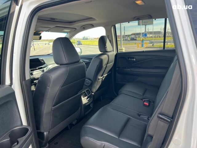 Белый Хонда Пилот, объемом двигателя 3.5 л и пробегом 14 тыс. км за 32890 $, фото 32 на Automoto.ua