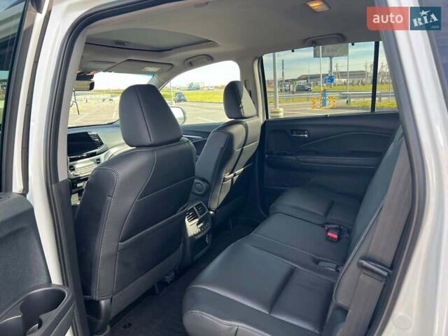 Белый Хонда Пилот, объемом двигателя 3.5 л и пробегом 14 тыс. км за 32890 $, фото 32 на Automoto.ua