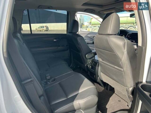 Белый Хонда Пилот, объемом двигателя 3.5 л и пробегом 14 тыс. км за 32890 $, фото 41 на Automoto.ua