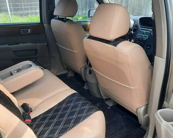 Бежевый Хонда Пилот, объемом двигателя 3.47 л и пробегом 264 тыс. км за 12500 $, фото 13 на Automoto.ua