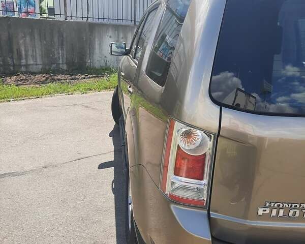 Бежевый Хонда Пилот, объемом двигателя 3.47 л и пробегом 264 тыс. км за 12500 $, фото 10 на Automoto.ua