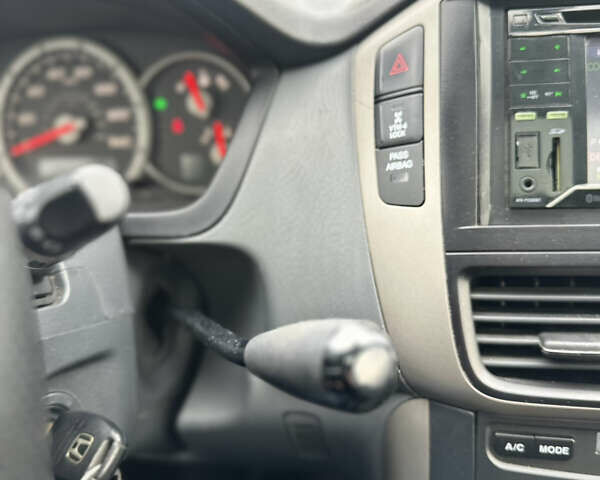 Хонда Пилот 2006 в Киеве на Automoto.ua Черный Хонда Пилот, объемом двигателя 3.47 л и пробегом 174 тыс. км за 6800 $, фото 16 на Automoto.ua
