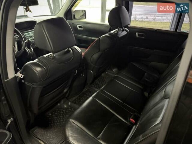 Черный Хонда Пилот, объемом двигателя 3.5 л и пробегом 323 тыс. км за 12950 $, фото 7 на Automoto.ua