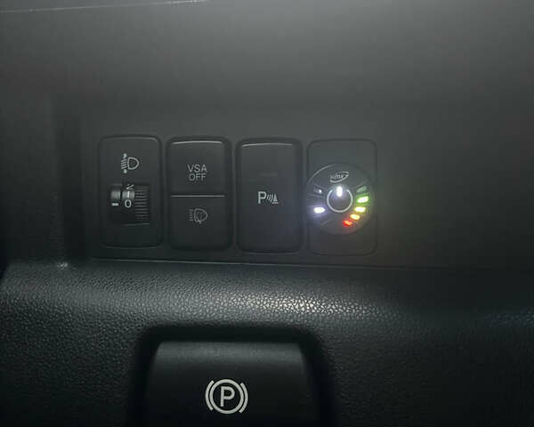 Черный Хонда Пилот, объемом двигателя 3.47 л и пробегом 251 тыс. км за 10500 $, фото 23 на Automoto.ua