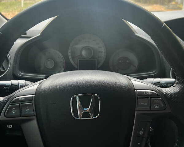 Черный Хонда Пилот, объемом двигателя 3.47 л и пробегом 251 тыс. км за 10500 $, фото 12 на Automoto.ua