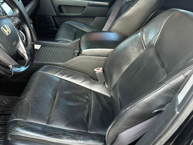 Хонда Пилот 2008 в Борисполе на Automoto.ua Черный Хонда Пилот, объемом двигателя 3.5 л и пробегом 275 тыс. км за 12000 $, фото 6 на Automoto.ua