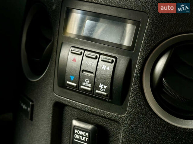 Чорний Хонда Пілот, об'ємом двигуна 3.5 л та пробігом 201 тис. км за 11999 $, фото 64 на Automoto.ua