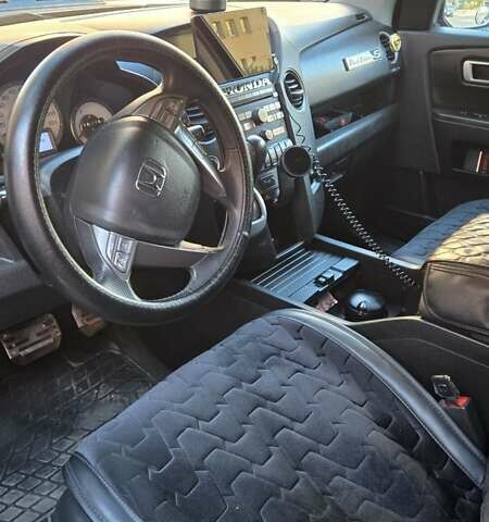 Чорний Хонда Пілот, об'ємом двигуна 3.5 л та пробігом 340 тис. км за 14000 $, фото 4 на Automoto.ua