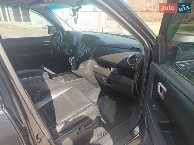 Черный Хонда Пилот, объемом двигателя 3.47 л и пробегом 260 тыс. км за 9000 $, фото 13 на Automoto.ua