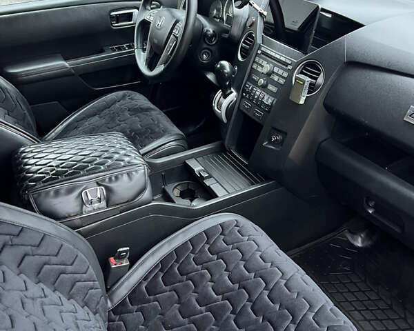 Чорний Хонда Пілот, об'ємом двигуна 3.5 л та пробігом 345 тис. км за 14000 $, фото 36 на Automoto.ua