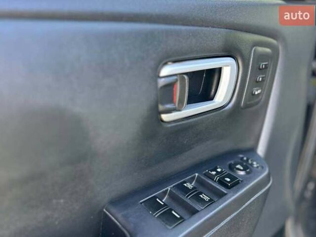 Чорний Хонда Пілот, об'ємом двигуна 3.47 л та пробігом 331 тис. км за 13700 $, фото 6 на Automoto.ua