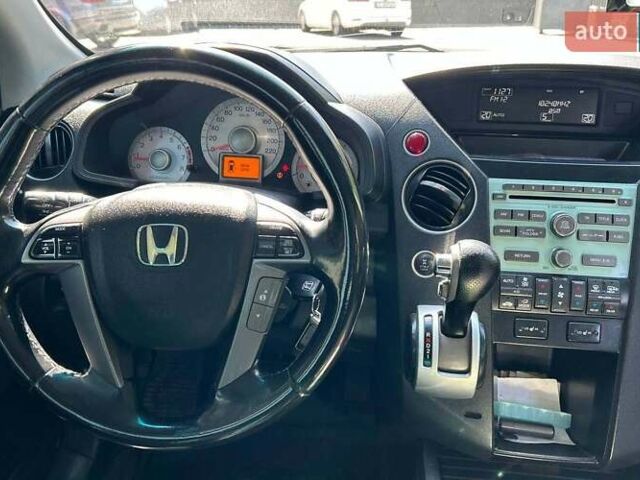 Чорний Хонда Пілот, об'ємом двигуна 3.47 л та пробігом 331 тис. км за 13700 $, фото 10 на Automoto.ua