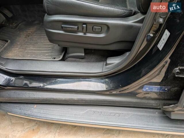 Черный Хонда Пилот, объемом двигателя 3 л и пробегом 126 тыс. км за 31500 $, фото 13 на Automoto.ua