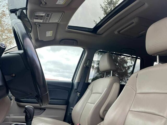 Красный Хонда Пилот, объемом двигателя 3.5 л и пробегом 246 тыс. км за 17300 $, фото 21 на Automoto.ua