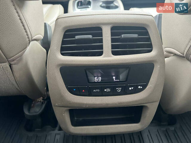 Красный Хонда Пилот, объемом двигателя 3.47 л и пробегом 179 тыс. км за 19999 $, фото 12 на Automoto.ua