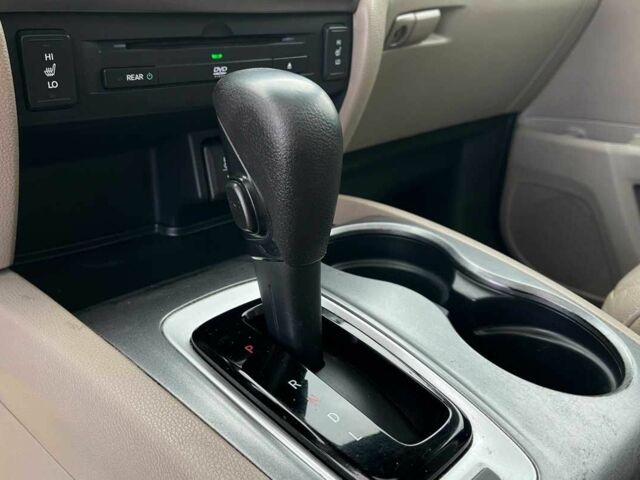 Красный Хонда Пилот, объемом двигателя 3.5 л и пробегом 246 тыс. км за 17300 $, фото 15 на Automoto.ua