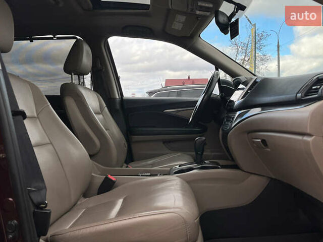 Красный Хонда Пилот, объемом двигателя 3.47 л и пробегом 246 тыс. км за 17300 $, фото 25 на Automoto.ua