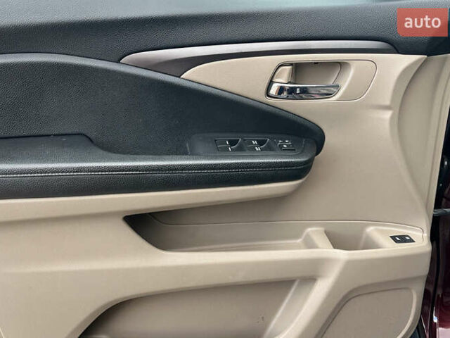 Красный Хонда Пилот, объемом двигателя 3.47 л и пробегом 246 тыс. км за 17300 $, фото 26 на Automoto.ua