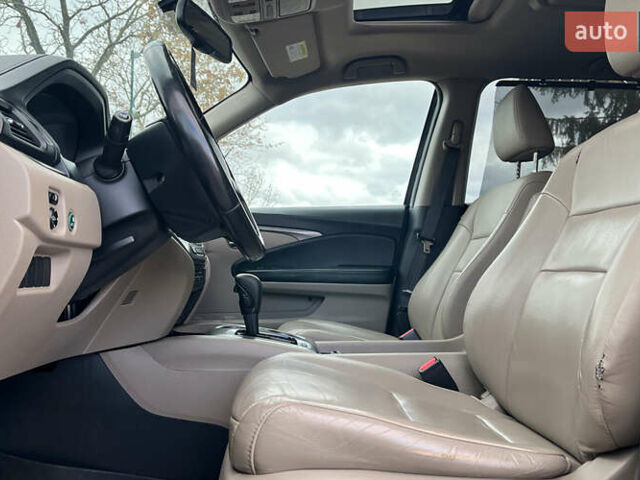 Красный Хонда Пилот, объемом двигателя 3.47 л и пробегом 246 тыс. км за 17300 $, фото 8 на Automoto.ua