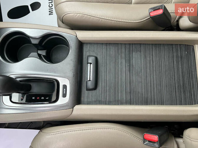 Красный Хонда Пилот, объемом двигателя 3.47 л и пробегом 246 тыс. км за 17300 $, фото 16 на Automoto.ua