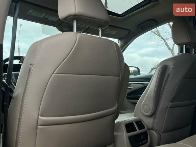 Красный Хонда Пилот, объемом двигателя 3.47 л и пробегом 246 тыс. км за 17300 $, фото 23 на Automoto.ua