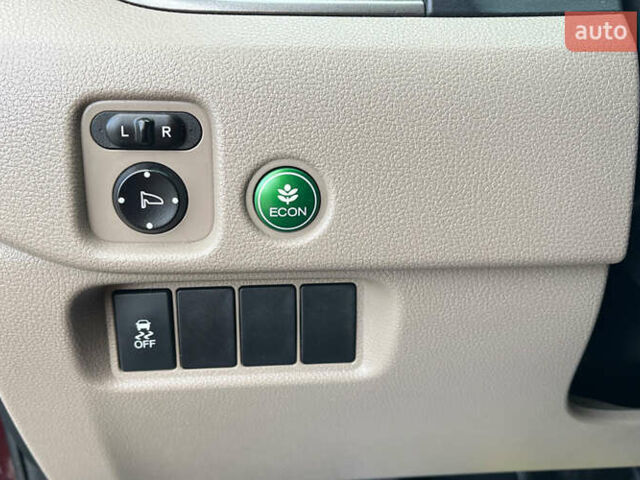 Красный Хонда Пилот, объемом двигателя 3.47 л и пробегом 246 тыс. км за 17300 $, фото 13 на Automoto.ua