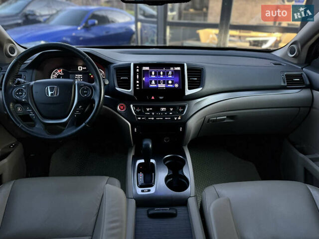 Красный Хонда Пилот, объемом двигателя 3.47 л и пробегом 138 тыс. км за 18899 $, фото 11 на Automoto.ua