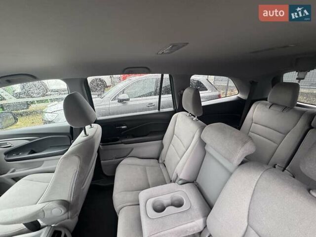 Хонда Пілот, об'ємом двигуна 3.47 л та пробігом 133 тис. км за 17399 $, фото 7 на Automoto.ua