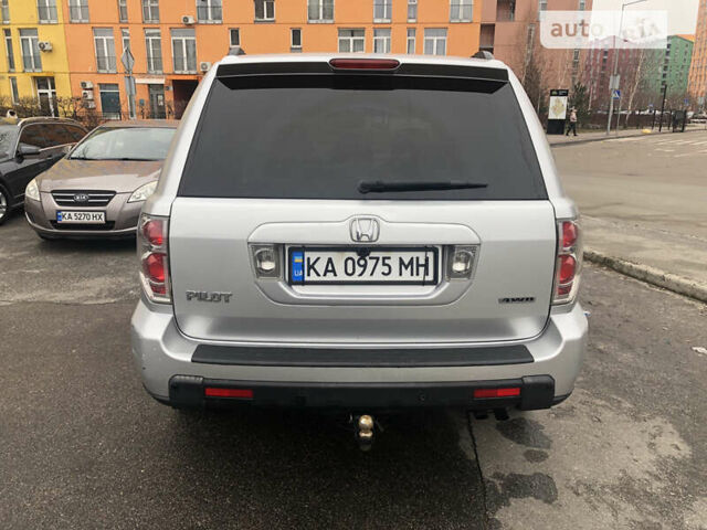 Серый Хонда Пилот, объемом двигателя 3.47 л и пробегом 385 тыс. км за 7300 $, фото 6 на Automoto.ua