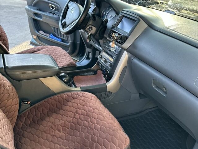 Серый Хонда Пилот, объемом двигателя 3.5 л и пробегом 240 тыс. км за 9200 $, фото 12 на Automoto.ua