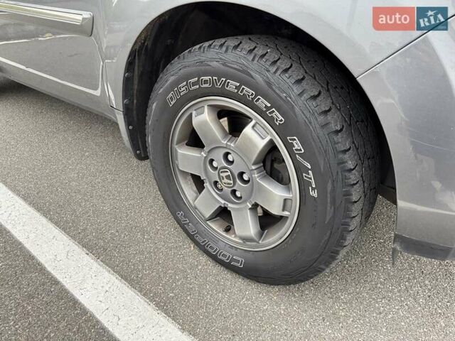 Серый Хонда Пилот, объемом двигателя 3.47 л и пробегом 258 тыс. км за 9900 $, фото 9 на Automoto.ua