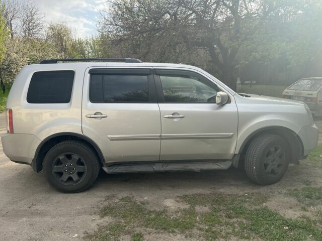 Серый Хонда Пилот, объемом двигателя 3.5 л и пробегом 330 тыс. км за 9600 $, фото 4 на Automoto.ua