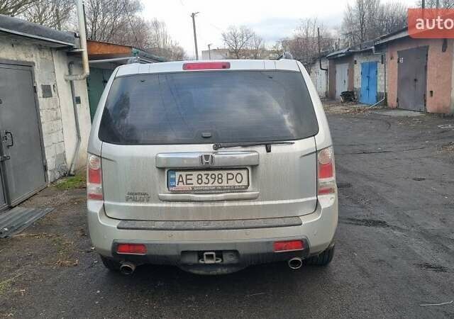 Серый Хонда Пилот, объемом двигателя 3.5 л и пробегом 250 тыс. км за 12000 $, фото 6 на Automoto.ua
