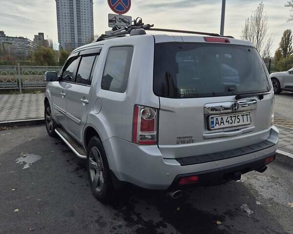 Серый Хонда Пилот, объемом двигателя 3.5 л и пробегом 231 тыс. км за 10000 $, фото 3 на Automoto.ua