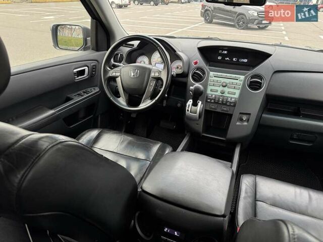 Серый Хонда Пилот, объемом двигателя 3.47 л и пробегом 258 тыс. км за 9900 $, фото 32 на Automoto.ua