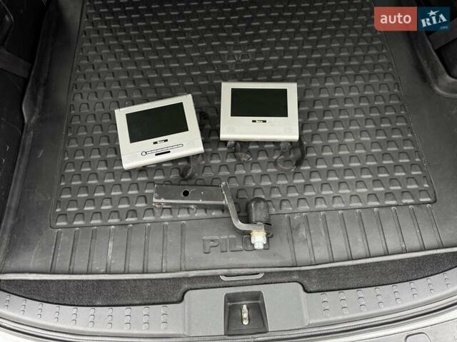 Серый Хонда Пилот, объемом двигателя 3.47 л и пробегом 258 тыс. км за 9900 $, фото 24 на Automoto.ua