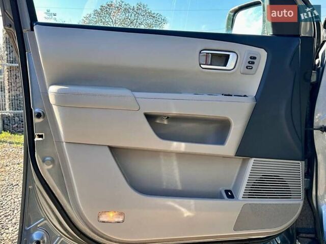Сірий Хонда Пілот, об'ємом двигуна 3.5 л та пробігом 250 тис. км за 11800 $, фото 11 на Automoto.ua