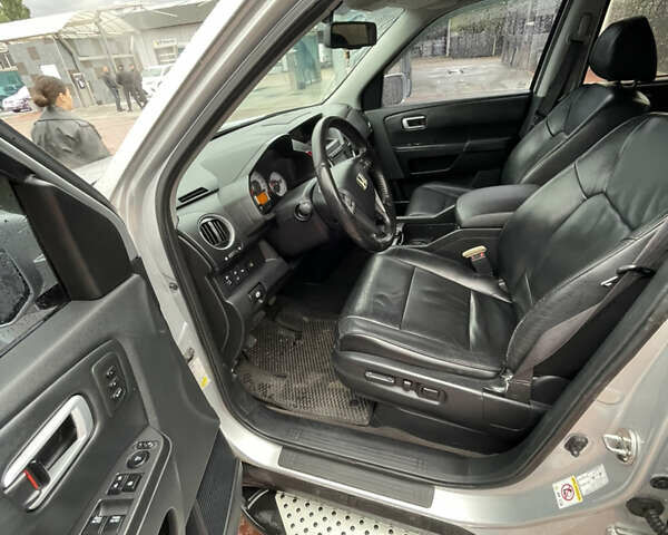 Сірий Хонда Пілот, об'ємом двигуна 3.47 л та пробігом 211 тис. км за 11500 $, фото 11 на Automoto.ua