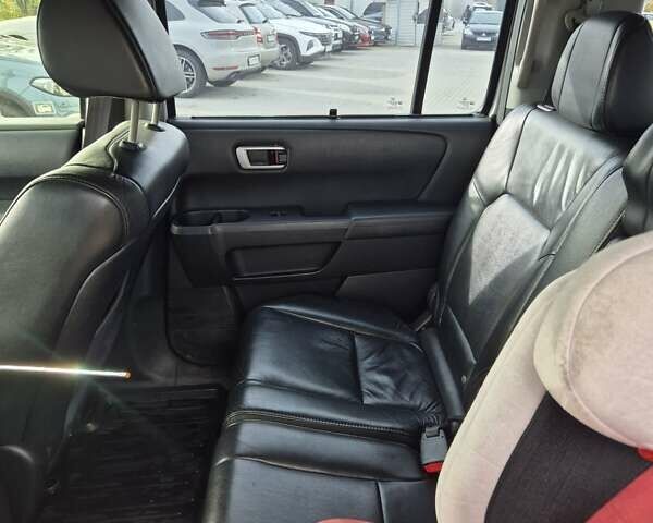 Серый Хонда Пилот, объемом двигателя 3.5 л и пробегом 231 тыс. км за 10000 $, фото 6 на Automoto.ua