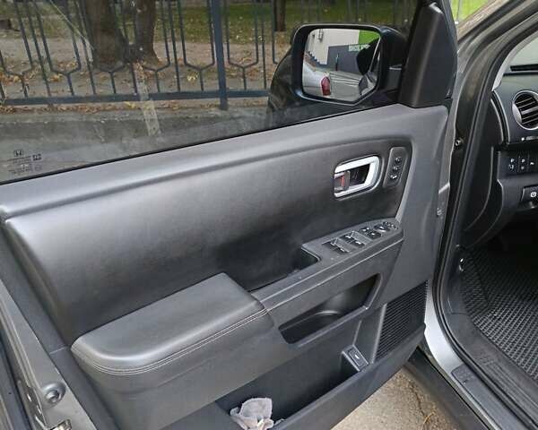 Сірий Хонда Пілот, об'ємом двигуна 3.5 л та пробігом 239 тис. км за 13000 $, фото 4 на Automoto.ua