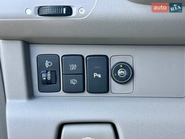 Сірий Хонда Пілот, об'ємом двигуна 3.5 л та пробігом 250 тис. км за 11800 $, фото 19 на Automoto.ua
