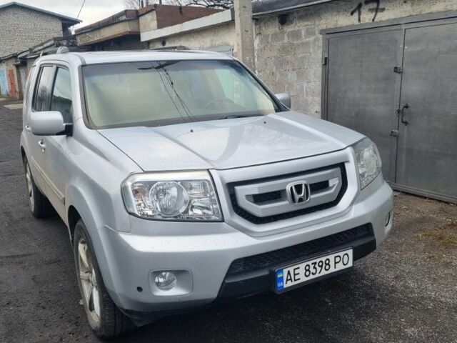 Серый Хонда Пилот, объемом двигателя 3.5 л и пробегом 250 тыс. км за 12000 $, фото 1 на Automoto.ua