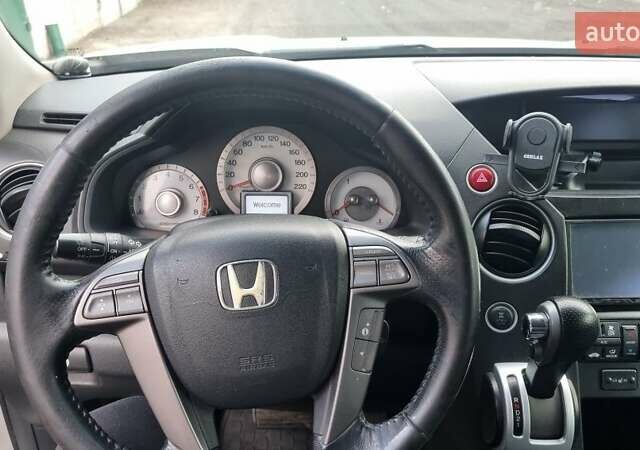 Серый Хонда Пилот, объемом двигателя 3.5 л и пробегом 250 тыс. км за 12000 $, фото 7 на Automoto.ua