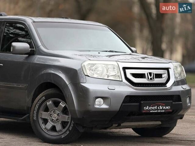 Серый Хонда Пилот, объемом двигателя 3.47 л и пробегом 258 тыс. км за 11499 $, фото 12 на Automoto.ua