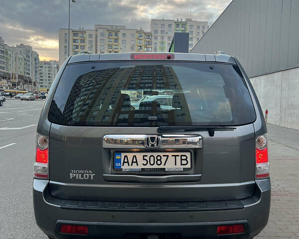 Хонда Пилот 2008 в Вишневом на Automoto.ua Серый Хонда Пилот, объемом двигателя 3.5 л и пробегом 183 тыс. км за 10800 $, фото 5 на Automoto.ua