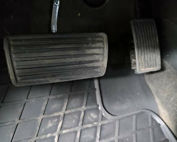Сірий Хонда Пілот, об'ємом двигуна 3.5 л та пробігом 141 тис. км за 13200 $, фото 11 на Automoto.ua