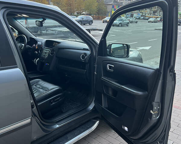 Хонда Пилот 2008 в Вишневом на Automoto.ua Серый Хонда Пилот, объемом двигателя 3.5 л и пробегом 183 тыс. км за 10800 $, фото 16 на Automoto.ua